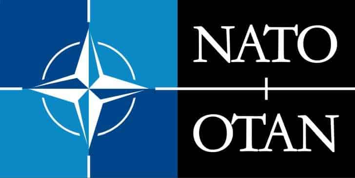 29 Martie 2004 Romania a aderat la NATO impreuna cu alte sase tari din Europa de Est