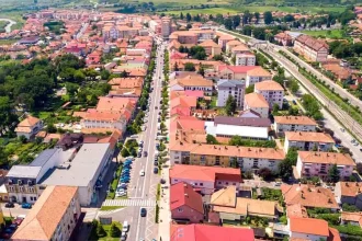 6 milioane de euro pentru lucrari extinse de amenajare a zonei centrale si istorice din Blaj Bulevardul Republicii va fi transformat in zona pietonala