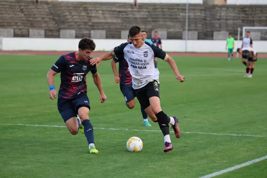 CSM Unirea Alba Iulia si Metalurgistul Cugir play off spectaculos pentru promovarea in Liga 2 Programul echipelor din judet in lupta pentru esalonul secund