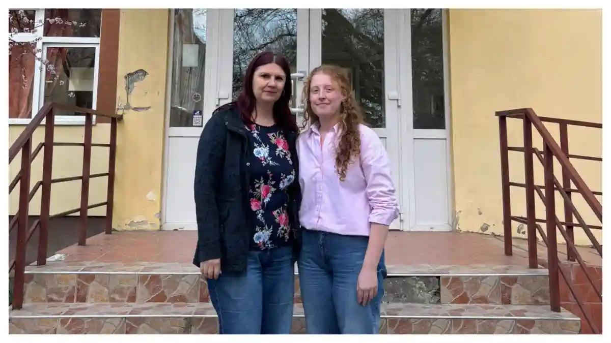 FOTO Amalia Silaghi clasa a IX a B de la Colegiul National Titu Maiorescu din Aiud a obtinut o performanta deosebita la faza judeteana a Olimpiadei de Limba engleza locul I