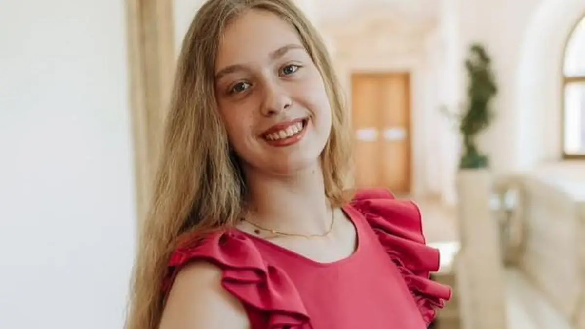 FOTO Ana Camelia Voina elev a Scolii Gimnaziale Mihai Eminescu din Alba Iulia s a calificat la etapa nationala a Olimpiadei Lectura ca abilitate de viata 2026