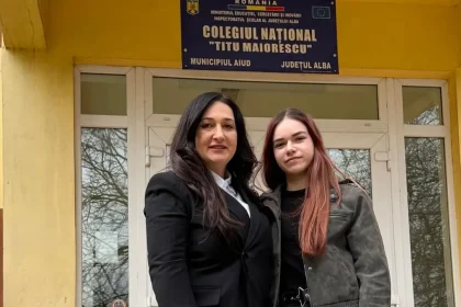 FOTO Andra Bunea eleva remarcabila a Colegiului National Titu Maiorescu Aiud castigatoare a locului I la etapa judeteana din Alba a Olimpiadei de Limba Franceza 2026 Performante comparabile la Limba Romana si Limba Engleza