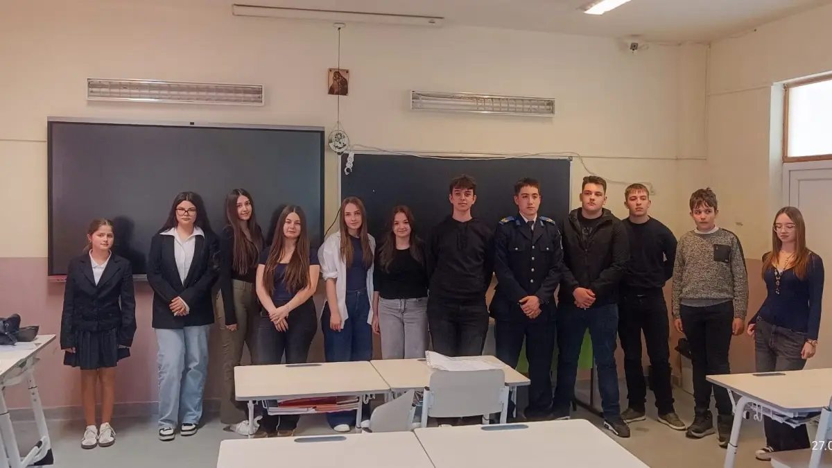 FOTO Concursul National de Discurs Public in Limba Engleza 2026 etapa judeteana din Alba Elevii clasati pe primele locuri la categoria 12 15 ani O performanta remarcabila a unei tinere din Aiud