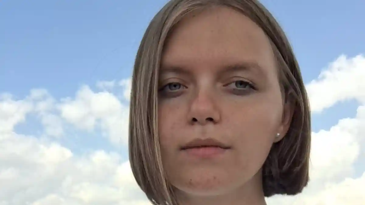 FOTO Georgiana Simutiu eleva in clasa a XI a la Liceul Dr Lazar Chirila din Baia de Ariess realizare remarcabila Sa calificat la faza nationala a Olimpiadei de Religie