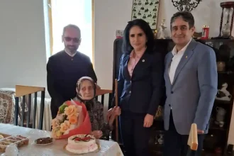 FOTO Raveca Leahu din Oarda de Sus sarbatorita la frumoasa varsta de 101 ani Impresioneaza prin puterea simplitatea si demnitatea cu care isi traieste fiecare zi