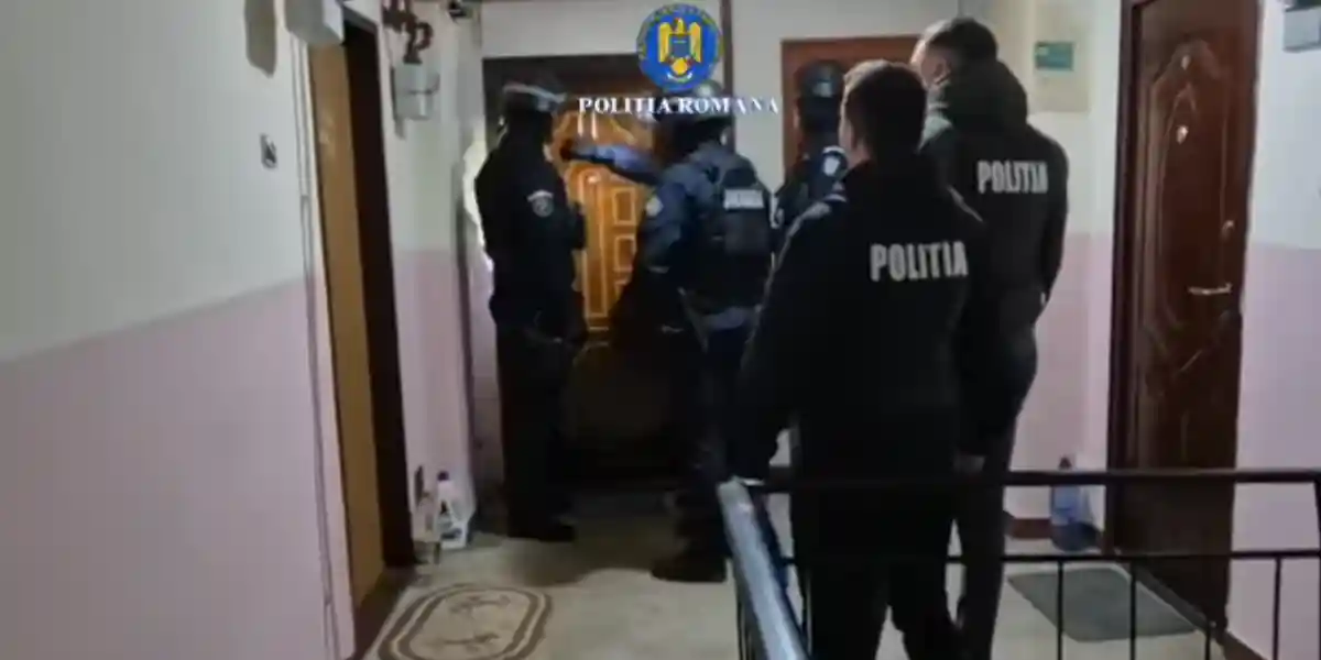 PERCHEZITII in Alba Iulia intr un caz de divulgare a informatilor secrete de serviciu sau nepublice Sunt investigate doua institutii publice si locuintele unor functionari