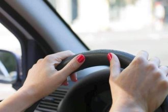 Soferita din Alba Iulia cu alcool la volan oprita de poliisti Avea o alcoolemie de 053 mg l