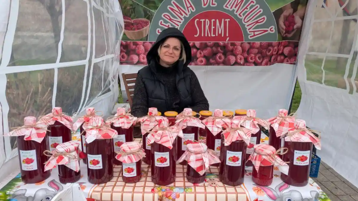 VIDEO Pelteaua de zmeura un produs unic creat de doi soti de la o ferma din Stremt Este ceva nou nu se gaseste in alte locuri