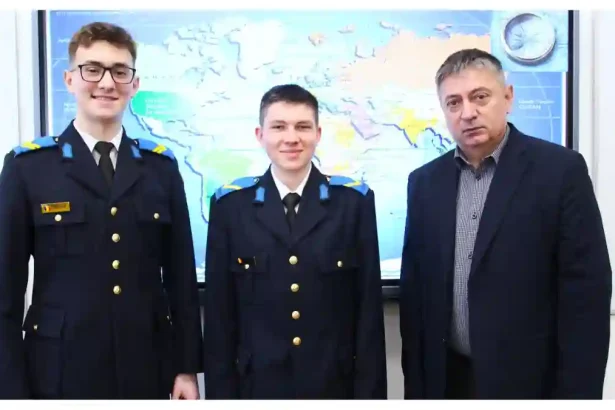 foto performance deosebita pentru doi elevi de la colegiul national militar mihai viteazul alba iulia sau calificat pentru etapa nationala a olimpiadei de geografie