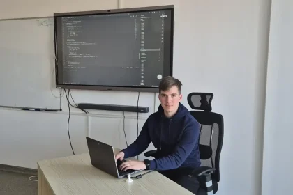 foto victor dobra elev al colegiului national lucian blaga sebes rezultate remarcabile la faza nationala a olimpiadei de informatica 2026 de cand eram mic am fost fascinat de calculatoare