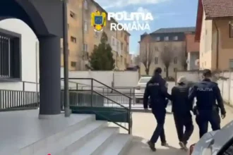 video barbat de 50 de ani din cugir retinut de poliisti a incalcat ordinul de protectie s a apropriat de fosta partenera si a amenintat o cu violena