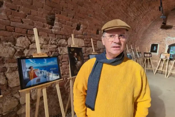 video fotograful vasile sarb premiat la alba iulia alaturi de alti artisti nationali si internationali cu distinctii fiap expozitie de arta fotografica la galeriile depozitului de ceramica veche din cetatea alba carolina