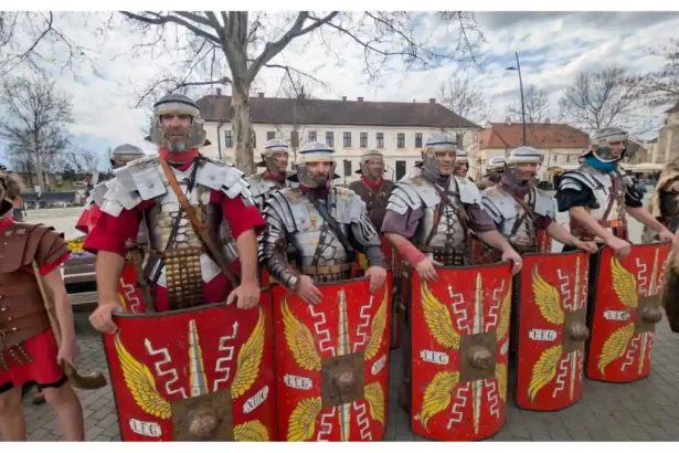 17 aprilie 2026 Garda Apulum da startul sezonului de spectacole in Cetatea Alba Carolina Primul spectacol de reconstituire antica din acest an cu demonstraii militare si echipamente autentice
