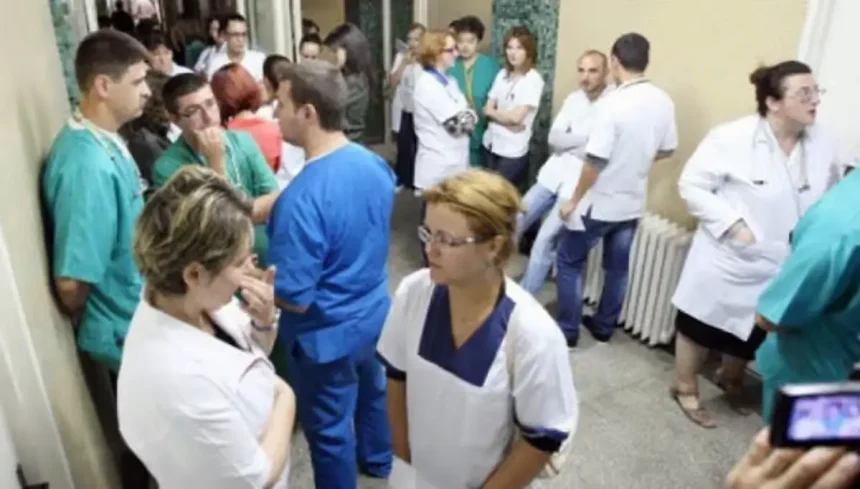 Alarmant 70 dintre medicii rezidenti in sanatate publica din Romania iau in considerare sa plece din tara