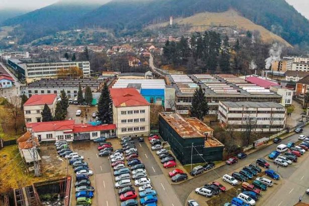 Cugir atractia marilor producatori de armament vizita Sig Sauer si FN Herstal la Uzina Mecanica din Cugir unde se preconizeaza construirea fabricii pentru produsele armamentului finantate prin SAFE