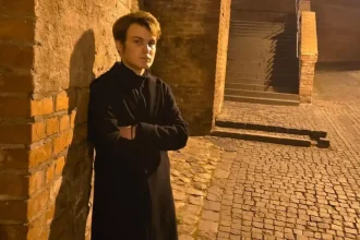 FOTO Alexandru Stefan Hagau student la Liceul Dr Lazar Chirila din Baia de Aries a obtinut calificarea pentru etapa nationala a Olimpiadei de Geografie 2026