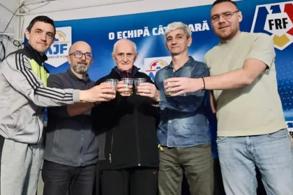 FOTO Antrenorul albaiulian Iosif Luca sarbatorit la implinirea varstei de 92 de ani Respect si recunostinta pentru tot ceea ce ati adus fotbalului
