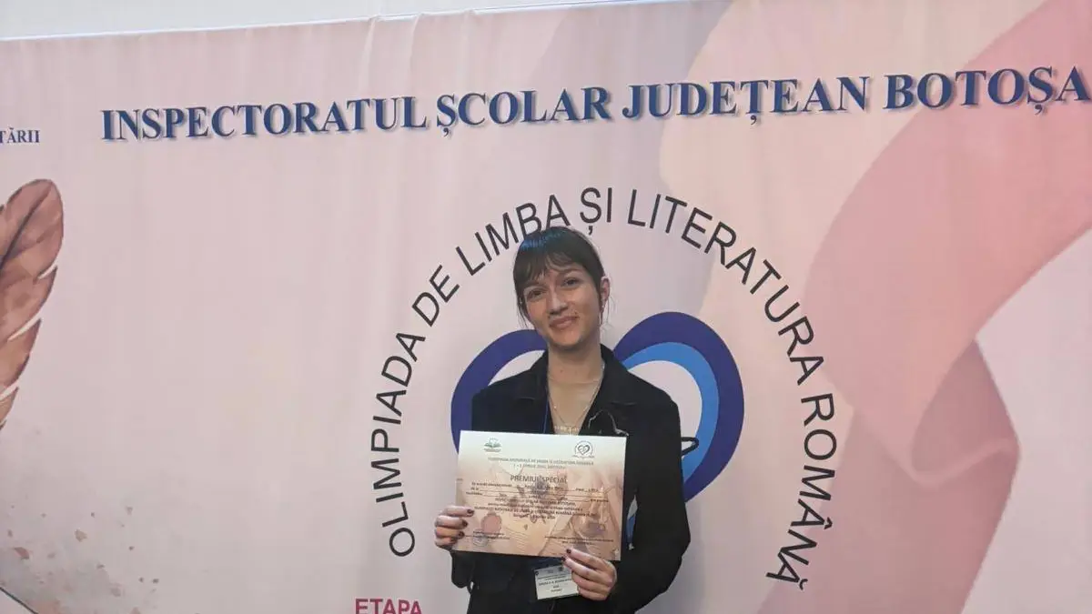 FOTO Ayana Rancea elev a Liceului Teoretic Teius premiata cu un premiu special la etapa nationala a Olimpiadei de Limba si Literatura Romana 2026