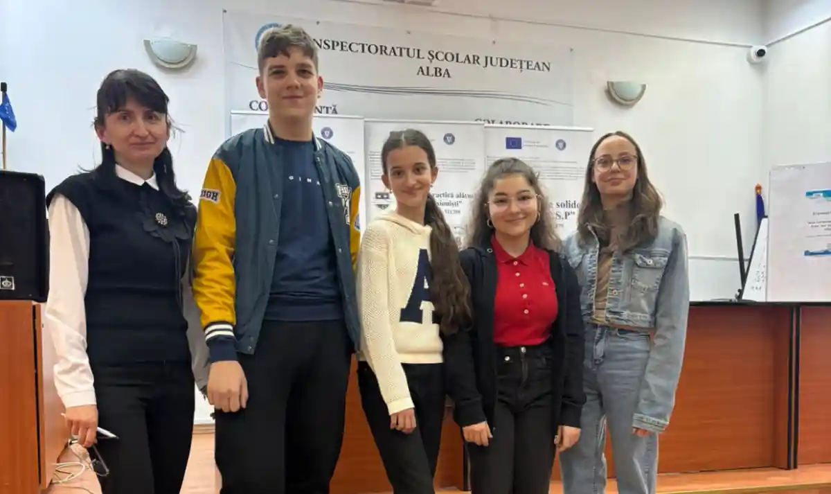FOTO Cinci elevi din Alba Iulia Sebes si Bistra sau calificat pentru etapa nationala a olimpiadei de limba romana Peste 250 de elevi din Alba au participat la faza judeteana
