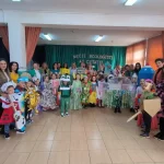 FOTO Micii Ecologistii ai Cetatii din nou in actiune la Alba Iulia Au participat si grupuri de prescolari din Sebes si Aiud