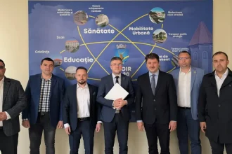 FOTO Ministrul Economiei in vizita de lucru la Cugir Programul SAFE vzut ca o oportunitate esentiala pentru dezvoltarea orasului