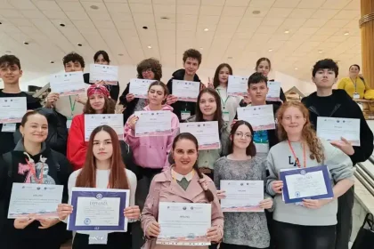 FOTO Performante remarcabile pentru elevii din Alba la Olimpiada Nationala de Limba Engleza 2026 Andra Bunea s a calificat la etapa internationala