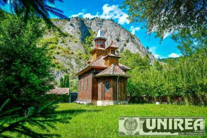 Izvorul Tamaduirii sarbatoare dedicata Maicii Domnului si lui Hristos Cel Inviat