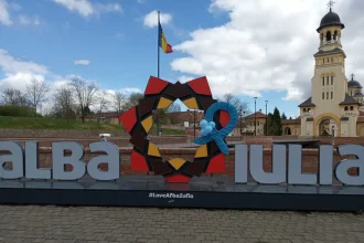 Parintii si tutorii copiilor cu tulburari din spectrul autist sau sindrom Down vor avea acces gratuit la consiliere psihologica Proiect de lege aprobat