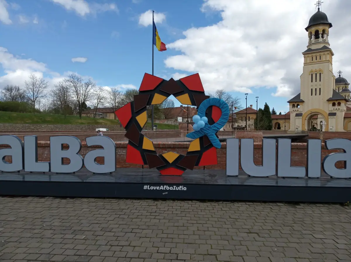 Parintii si tutorii copiilor cu tulburari din spectrul autist sau sindrom Down vor avea acces gratuit la consiliere psihologica Proiect de lege aprobat