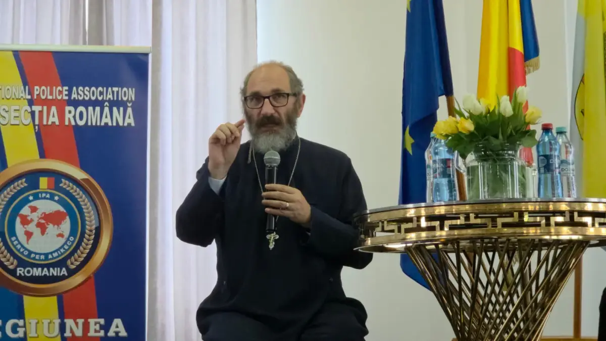 Preotul Constantin Necula mesaj vehement la o conferinta din Alba Intrebati va de ce unii pun in pericol pacea tarii pentru ambiiile politice