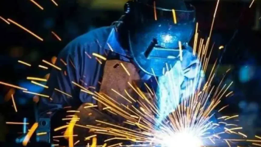 Productia industriala din Romania in declin Cu cat a scazut in primele 2 luni ale anului 2026