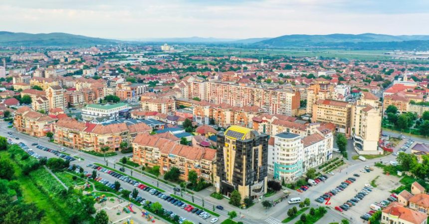 Programul Centrelor de Relatii cu Utilizatorii DEER in mini vacanta de Paste 2026 Modalitati de raportare a posibilelor intreuperi