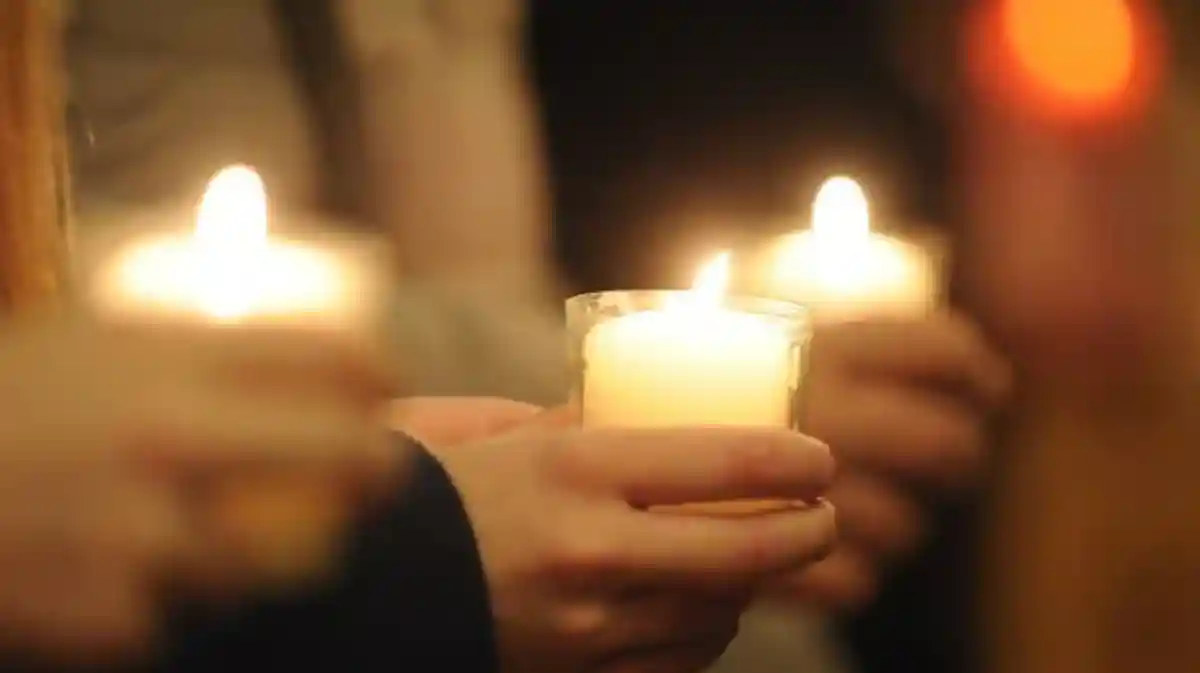 Saptamana Luminata 2026 De ce nu se ingenuncheaza in zilele de dupa Paste Ce inseamna acest gest si de ce este interzis