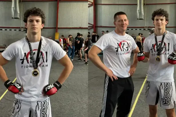 VIDEO Razvan Marian un tanar student la Calcule din Alba Iulia surprinde in competitiile dure de MMA Incerc sa mi mentin un echilibru cultivand in paralel ambele pasiuni