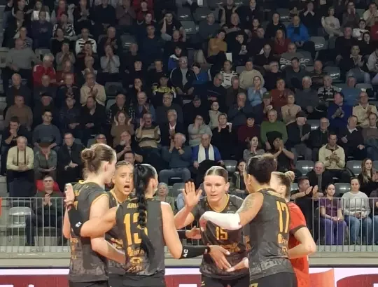 Volei Alba Blaj Corona Brasov meciul crucial pentru calificarea in finala miercuri 15 aprilie la Alba Blaj Arena