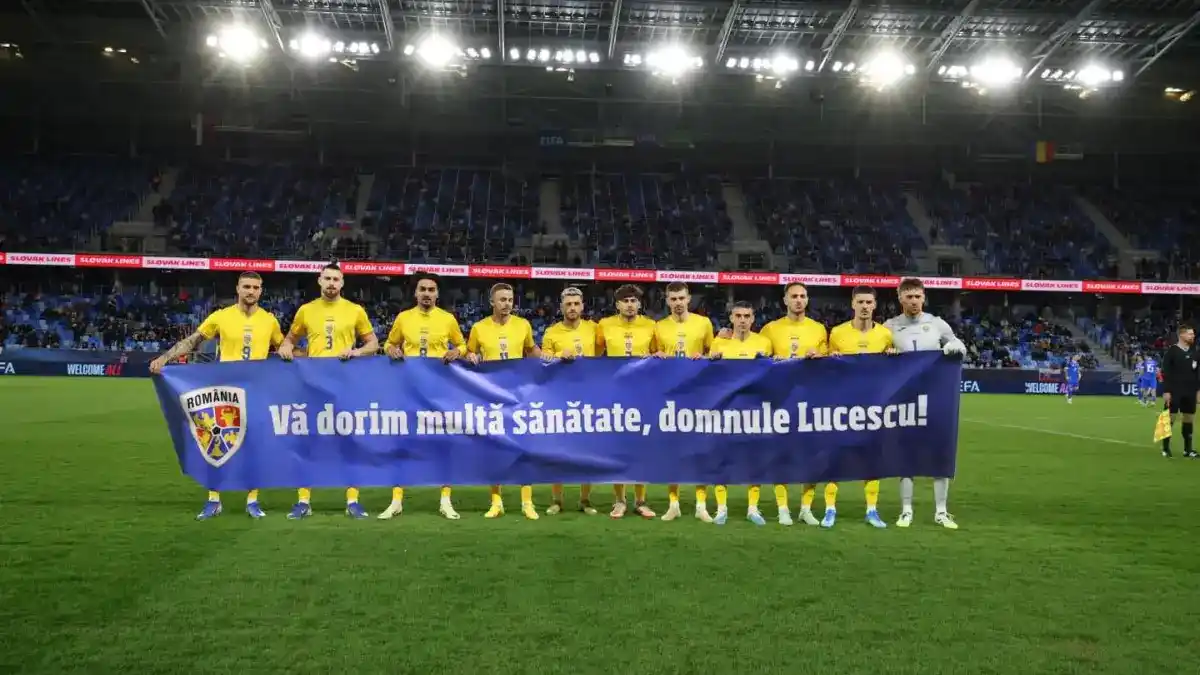 foto romania invinsa de slovacia la bratislava stanciu si ratiu titulari mesaj dedicat lui mircea lucescu