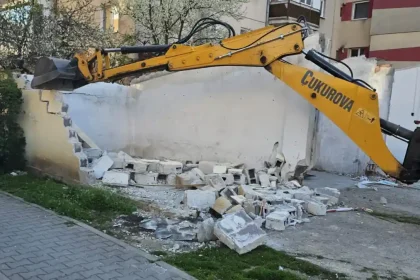 foto se darama garajele de pe strada vanatorilor din alba iulia actiunile vor continua si in alte zone