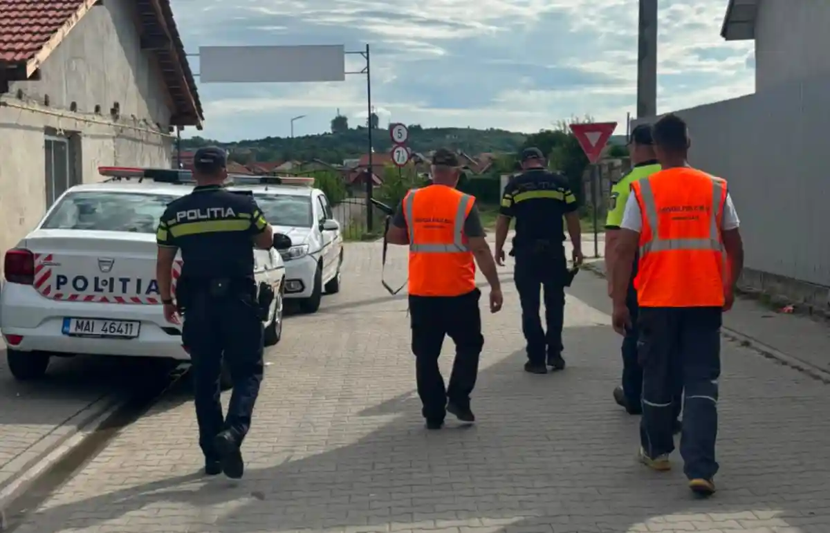 VIDEO Politistii si jandarmii din Blaj isi continua actiunile pentru sporirea sigurantei cetatenilor si prevenirea infractiunilor de natura contraventionala si penala