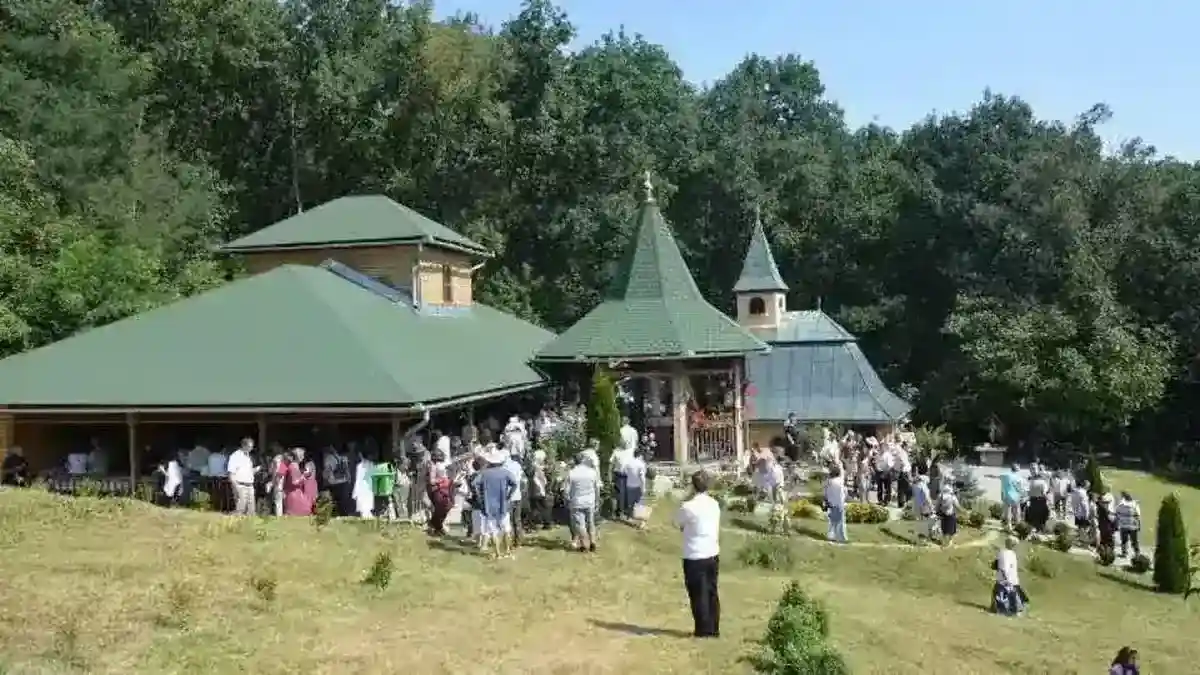 15 august 2026 Traditionalul pelerinaj la Sanctuarul Fecioara Saracilor din Carbunari Blaj Programul activitatilor