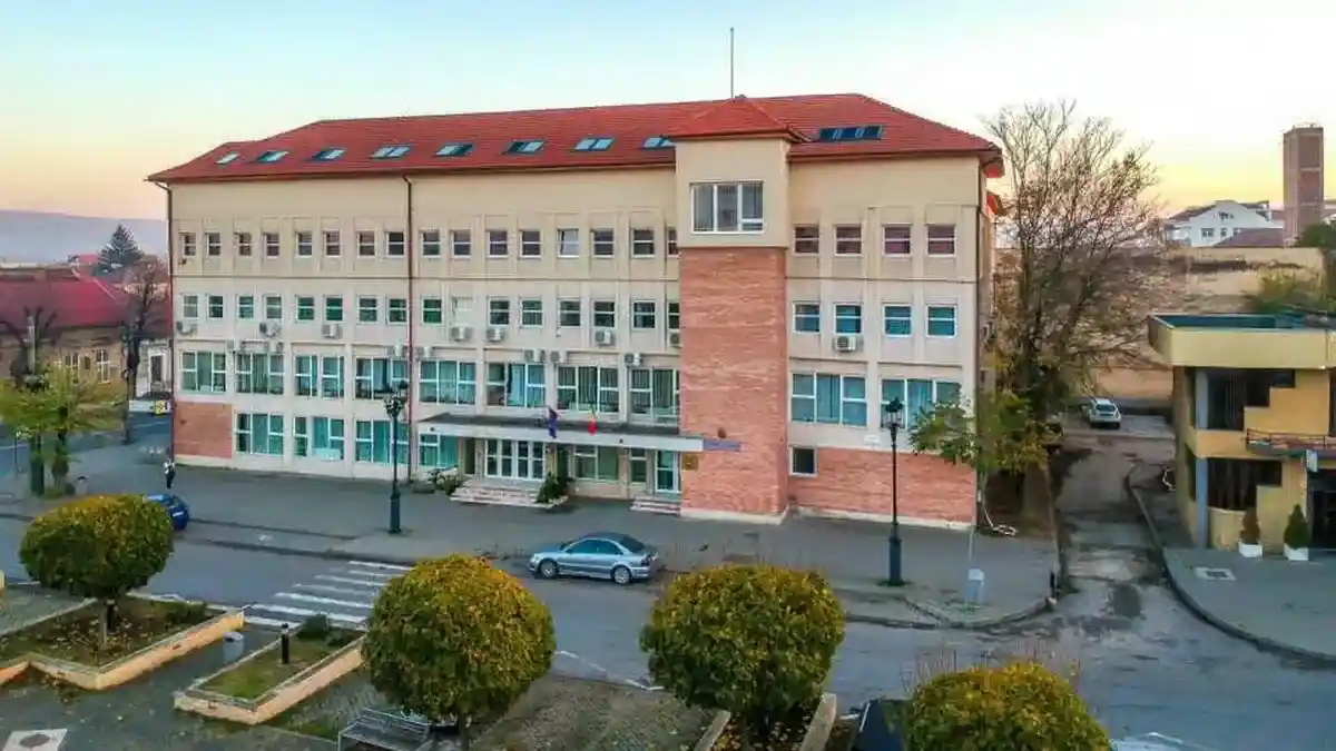 A mintit in fata instantei pentru a si ajuta un cunoscut Judecatoria Alba Iulia l a condamnat pentru marturie falsa