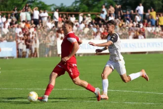 Ardeiu CSM Unirea Alba Iulia la Olimpia Satu Mare echipa din liga a doua Sub conducerea lui Pelici 4 fosti jucatori ai Unirii