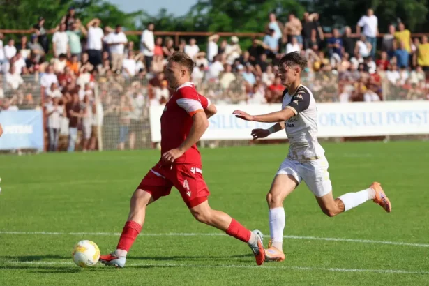 Ardeiu CSM Unirea Alba Iulia la Olimpia Satu Mare echipa din liga a doua Sub conducerea lui Pelici 4 fosti jucatori ai Unirii