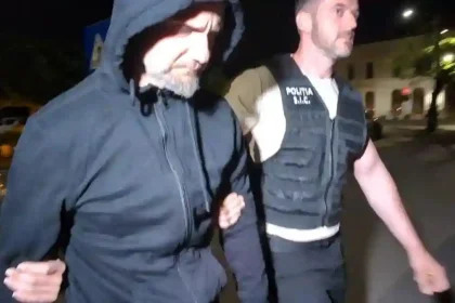 Cazul fetitei injunghiate cu o surubelita pe o strada din Alba Iulia Procurorul cere daune morale de pana la 250000 de lei