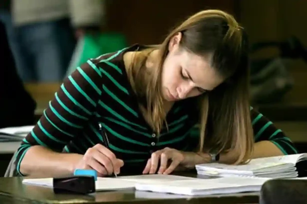 Facultatea it i poate oferi ani suplimentari la pensie Cine beneficiaza si ce conditii sunt necesare