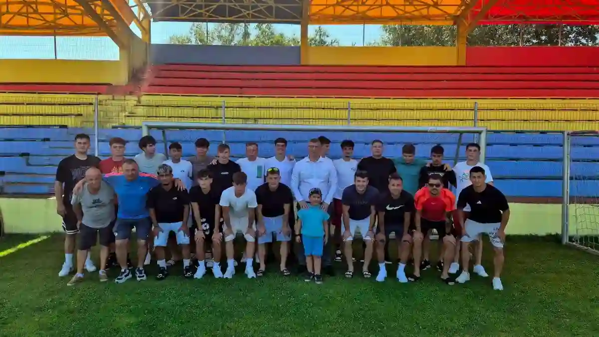 Foto CSM Aiud un nou inceput pentru fotbalul din Aiud Echipa a jucat primul meci amical al verii