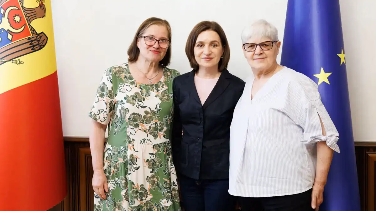 Foto Maia Sandu intalnire cu doua femei care au provocat regimul sovietic Au scris lozinci in romana pe zidurile Chisinaului Lectii de demnitate