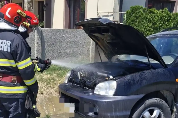 INCENDIU la un automobil in satul Cistei Intervin pompierii din Blaj si SVSU Mihalt