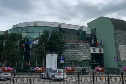 Primaria Alba Iulia abonati la optimism bugetar si petreceri pe datorie 668 de milioane de lei in buget doar 405 milioane realizate O neimplinire de 40