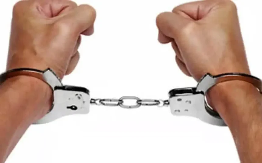 Procuror retinut dupa ce a intrat intr o discoteca inarmat si a provocat scandal cand politistii lau rugat sa se legitimeze Declaratiile Parchetului de pe langa Curtea de Apel Alba Iulia