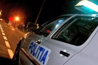 Tineri din Horea cercetati de poliisti Unul dintre ei i a dat celuilalt o masina sa o conduca desi stia ca nu are permis de conducere